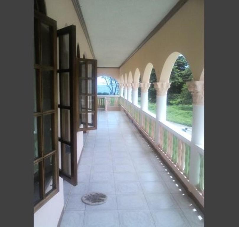 Dolphin Bay Yoga Guest House Drapers Extérieur photo