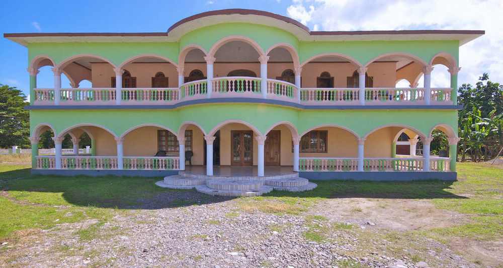 Dolphin Bay Yoga Guest House Drapers Extérieur photo